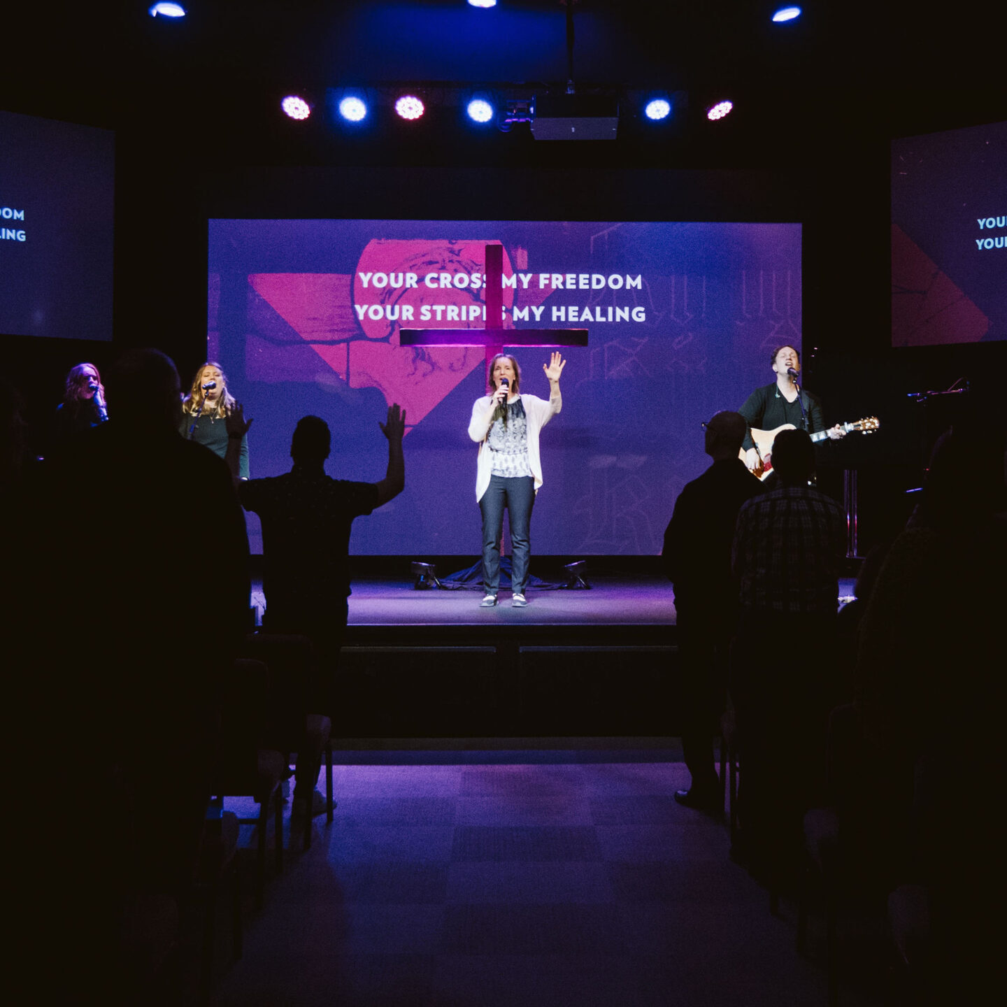 Worship-Team-Hand-Up